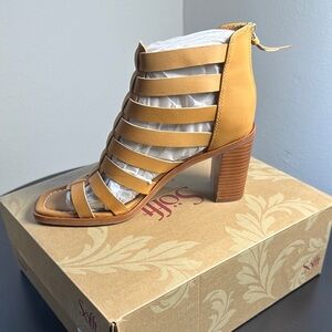 Sofft Tan Heels Elegant and Comfortable